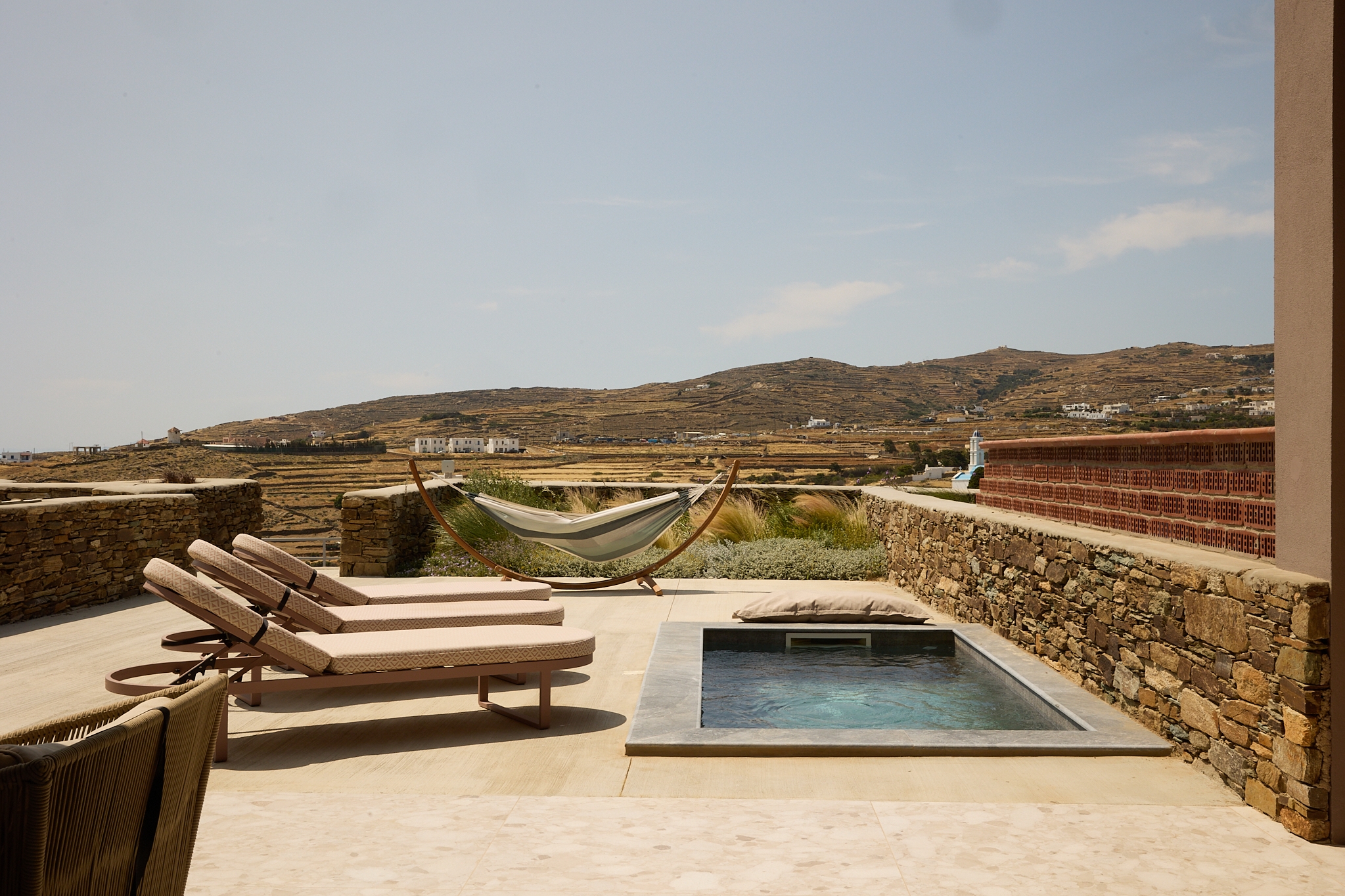 Sun Aeriko: The distinctive luxury of Tinos