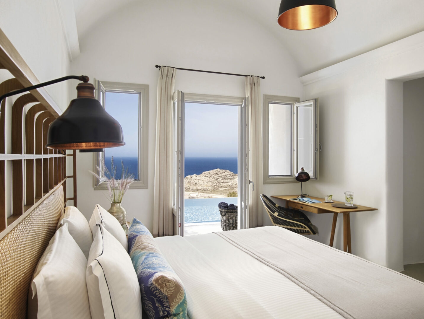 Santo Pure Oia Luxury Suites and Villas